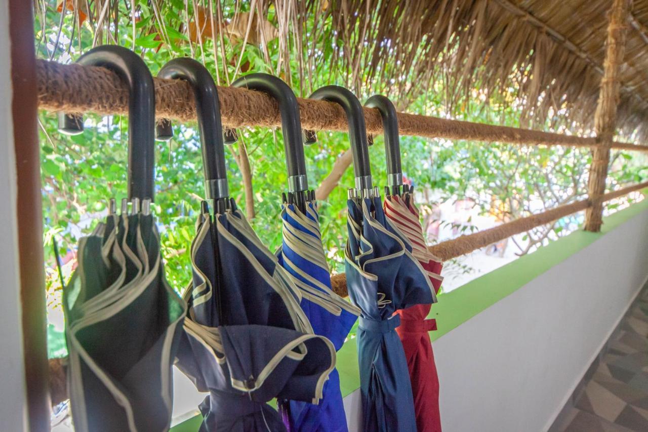 Dhangethi Inn Exterior foto